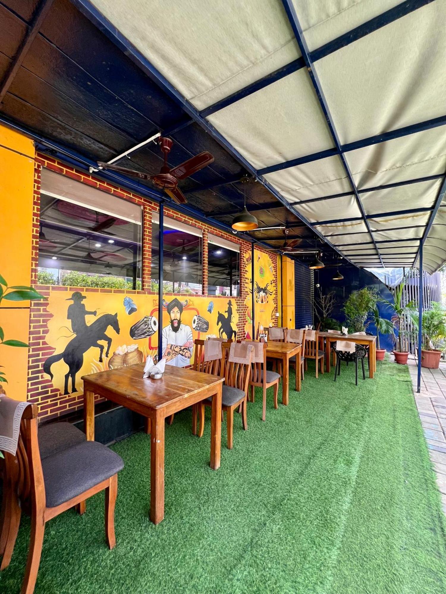 Hotel Ratna Sagar Manipal Zewnętrze zdjęcie