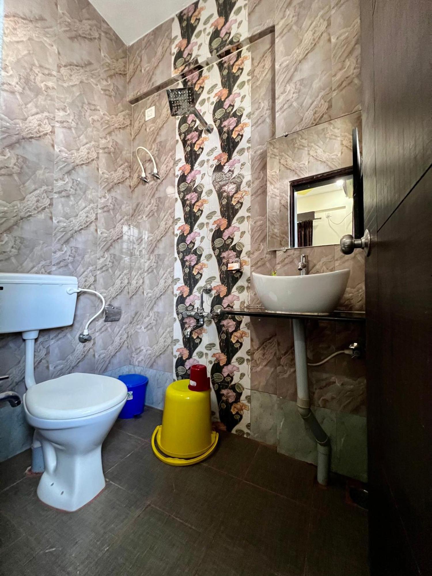 Hotel Ratna Sagar Manipal Zewnętrze zdjęcie